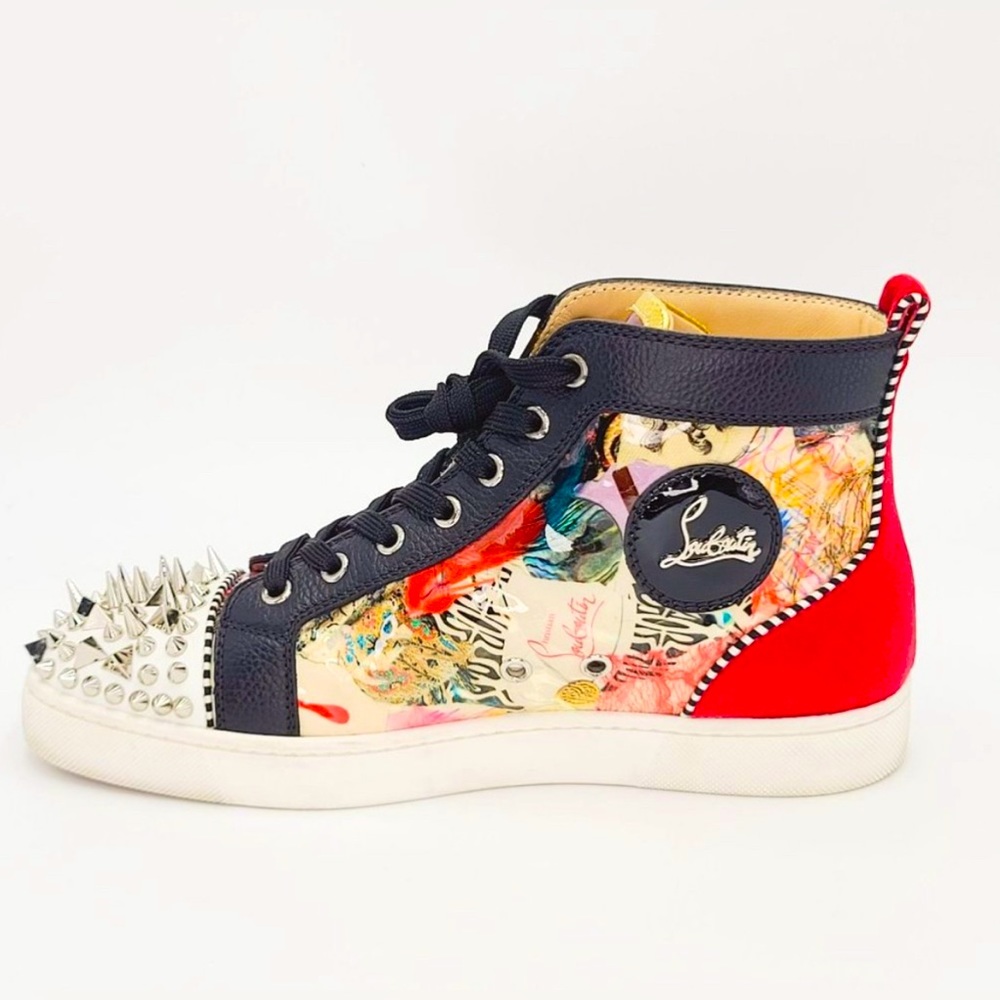 CHRISTIAN LOUBOUTIN ‘LOU PIK PIK’ Lux Flat Spikes Graphic Trash Sneakers. 39.5 🔥